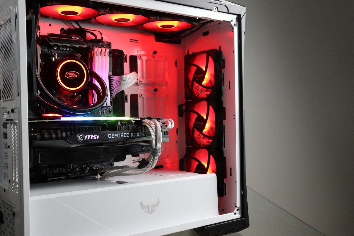 Sudsterr Corsair 4000X White AMD Gaming PC